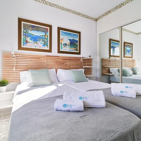 Διαμέρισμα Marbella Banus Suites - Banus - Premium 2Br - 2Ba - Outdoor Balcony - Pool - Opposite Me Marbella Hotel - Walk To Beach - Near Puerto Banus Marina & El Corte Ing Luxury Shopping - Ideal For Families - Quiet Community *