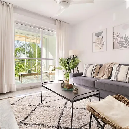 Marbella Banus Suites - Banus - Premium 2Br - 2Ba - Outdoor Balcony - Pool - Opposite Me Marbella Hotel - Walk To Beach - Near Puerto Banus Marina & El Corte Ing Luxury Shopping - Ideal For Families - Quiet Community
