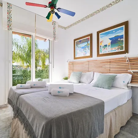 Marbella Banus Suites - Banus - Premium 2Br - 2Ba - Outdoor Balcony - Pool - Opposite Me Marbella Hotel - Walk To Beach - Near Puerto Banus Marina & El Corte Ing Luxury Shopping - Ideal For Families - Quiet Community Μαρμπέλλα